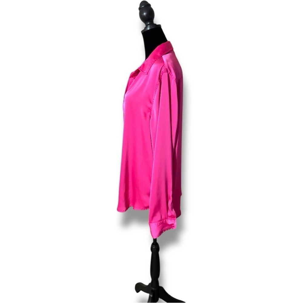 Blue Blossom Bright Pink Relaxed Button Down Shirt Long Cuffed Sleeve and Collar - Picture 3 of 14